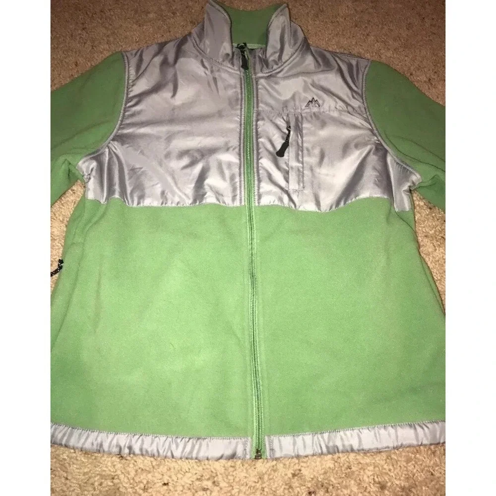 Snozu Fleece Green Jacket Size XL 18 Girls‎